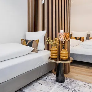 S331 - Luxurious Two Bedroom Duplex In Cologne