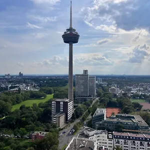 Apartment In 2909, Köln